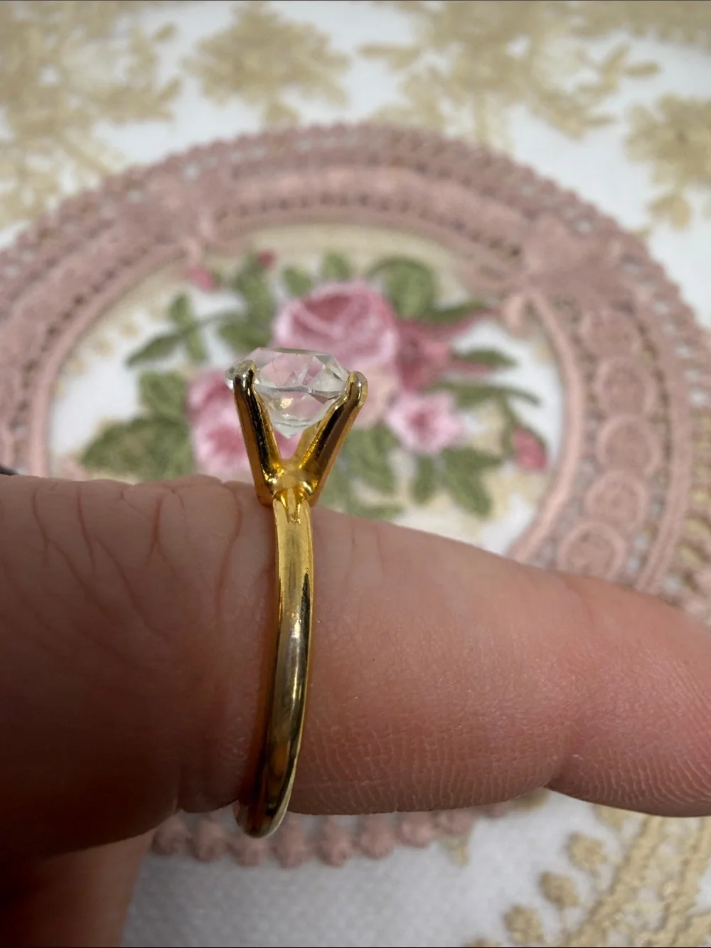 Vintage Uncas Solitaire Ring Sz 7 | Gold Tone | Classic Engagement Style